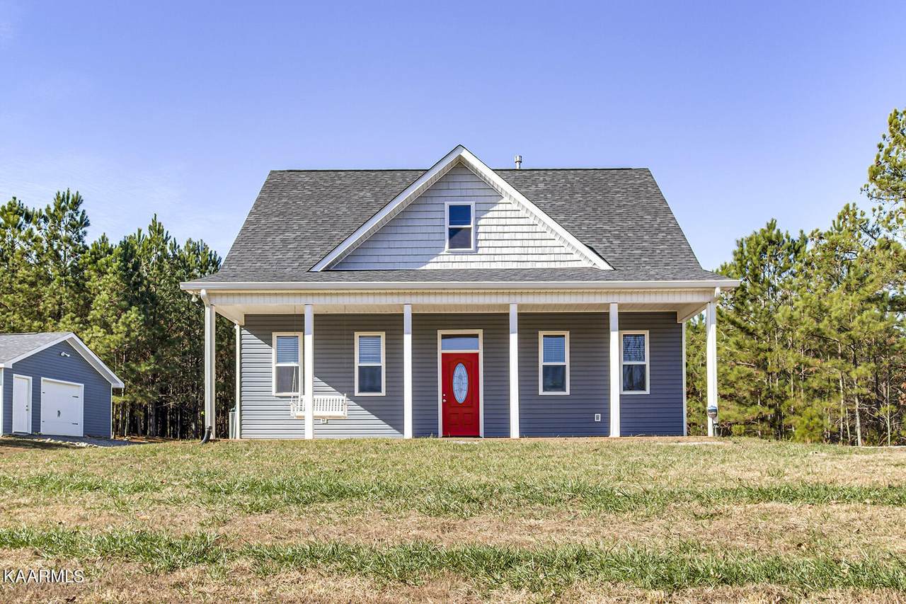 1068 Ward Rd - Photo 1