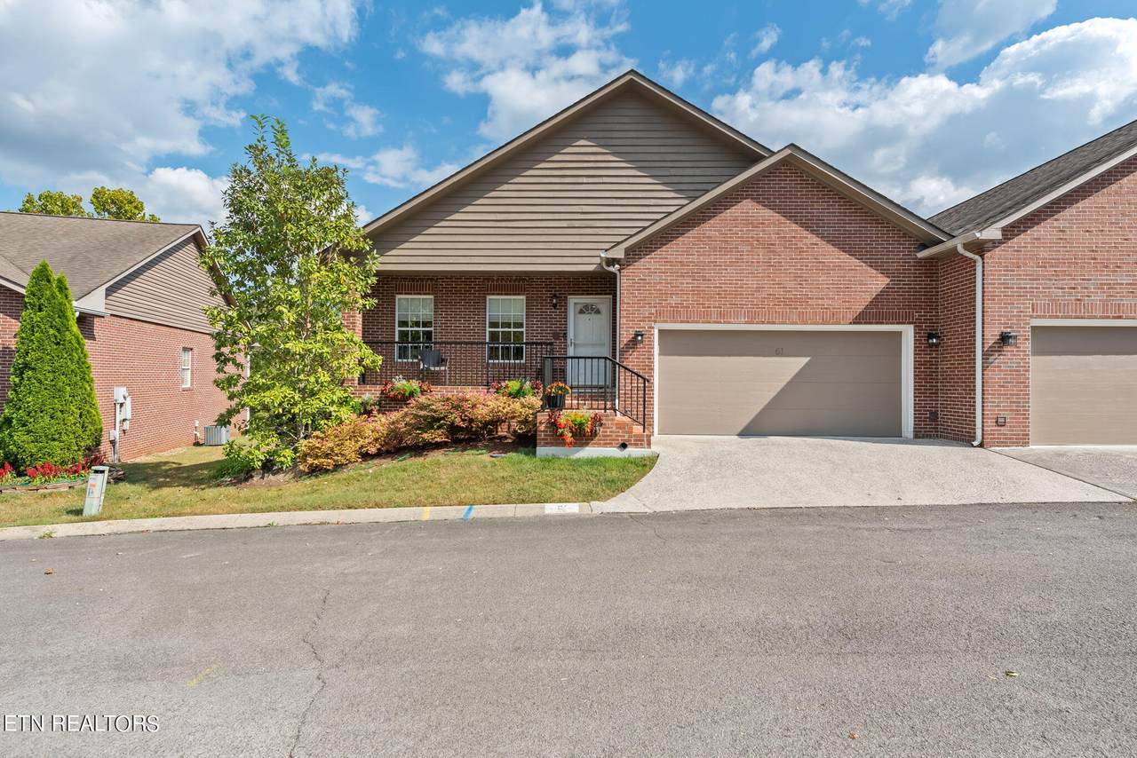 61 Riverview Drive - Photo 1