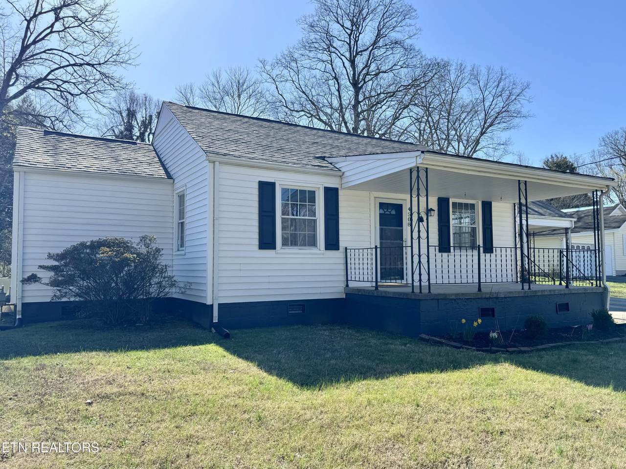 4508 Greendale Rd - Photo 1