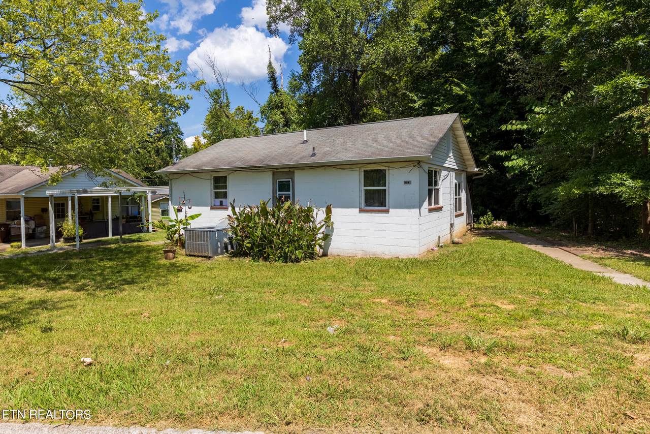 107 Paris Lane - Photo 1