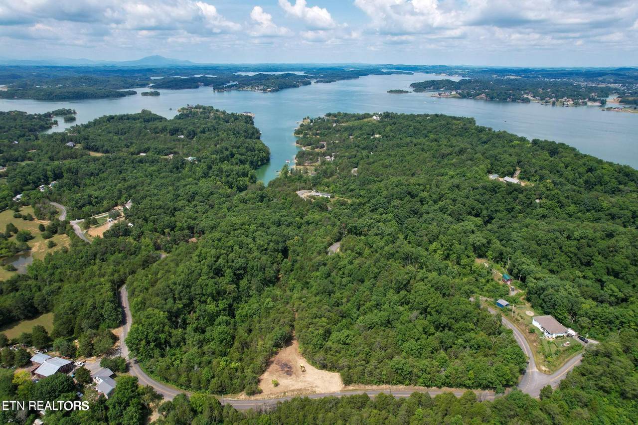 10/11 Lake Front Drive - Photo 1