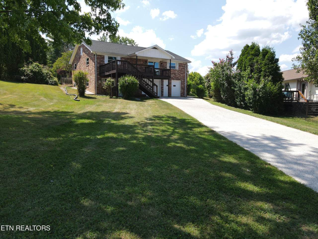 347 Mahogany St - Photo 1
