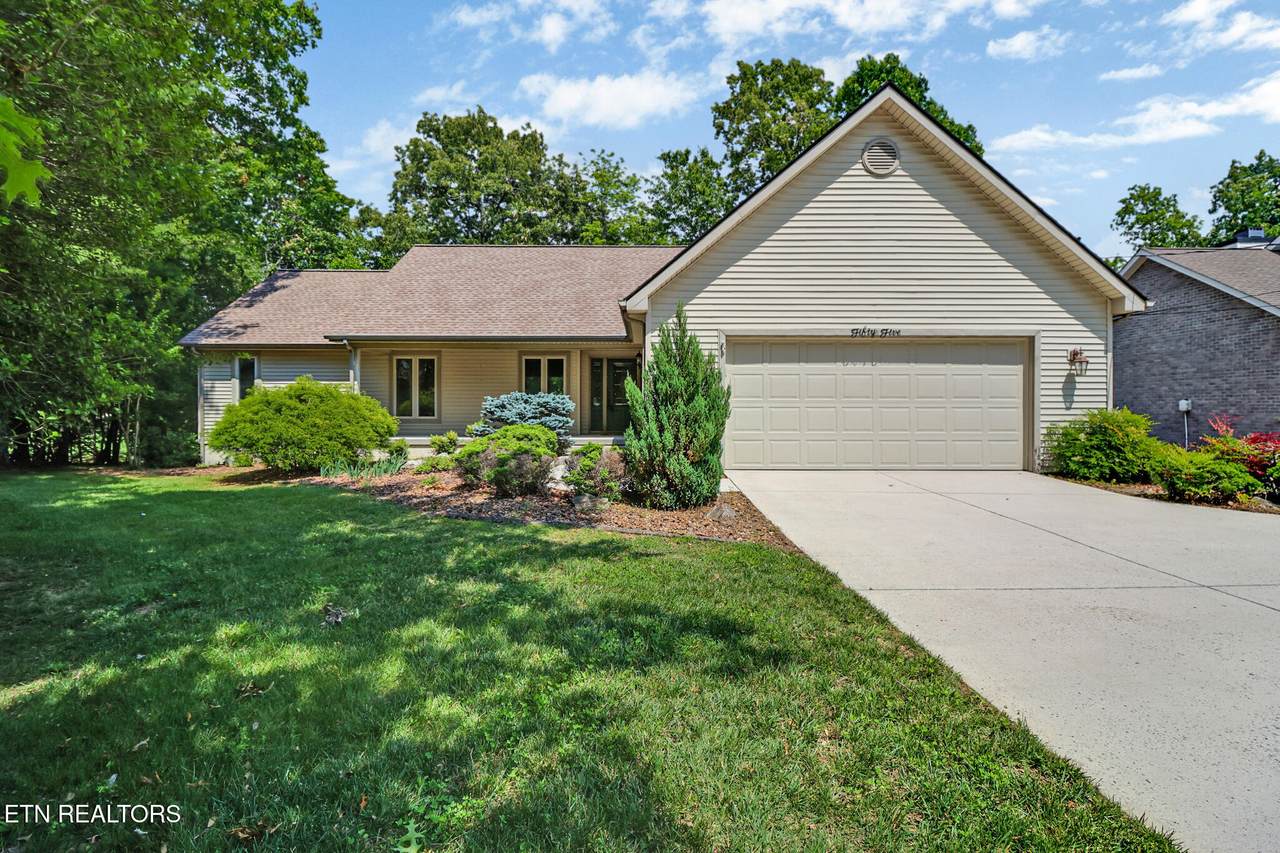 55 Inwood Terrace - Photo 1