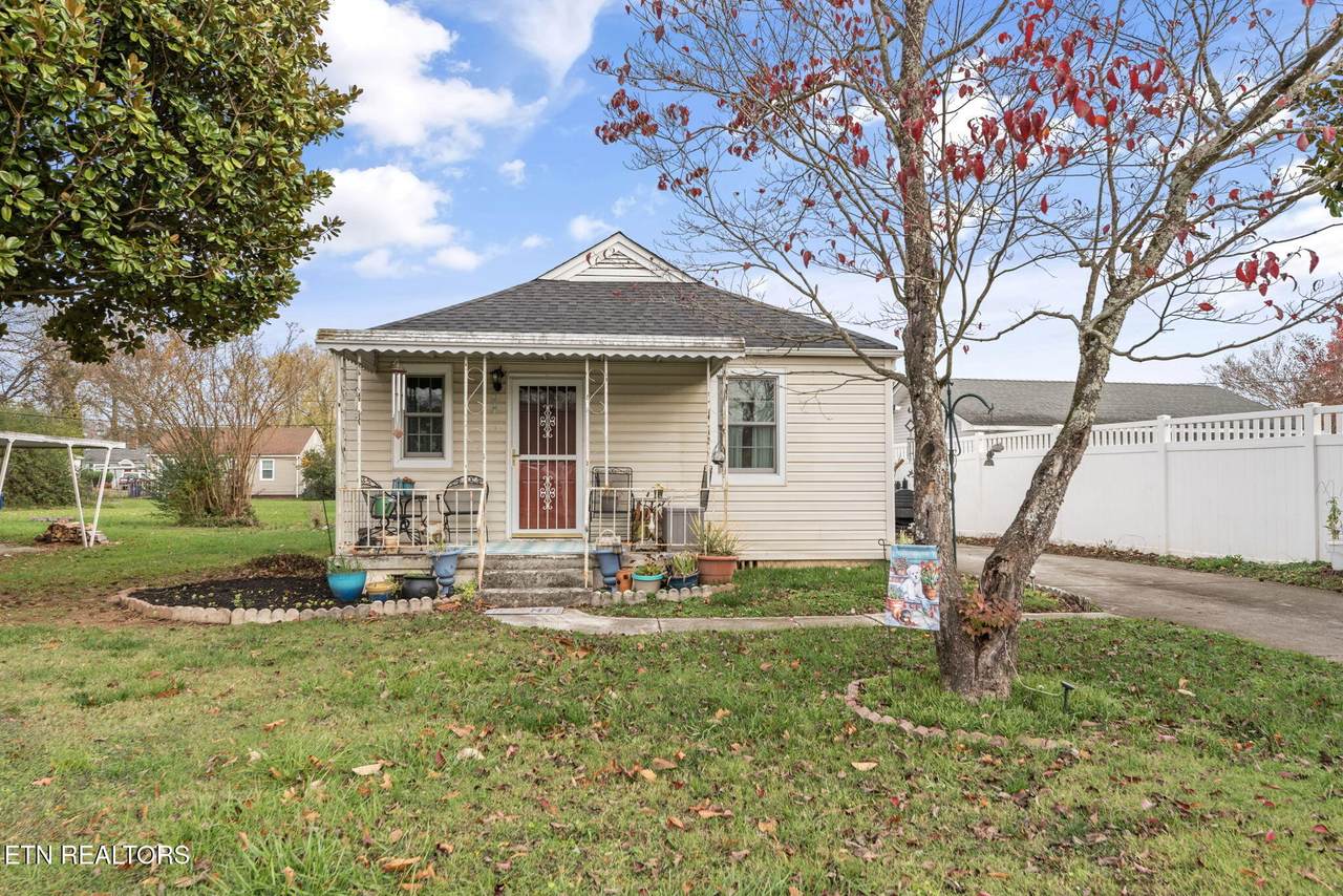 127 Woodmont Circle - Photo 1