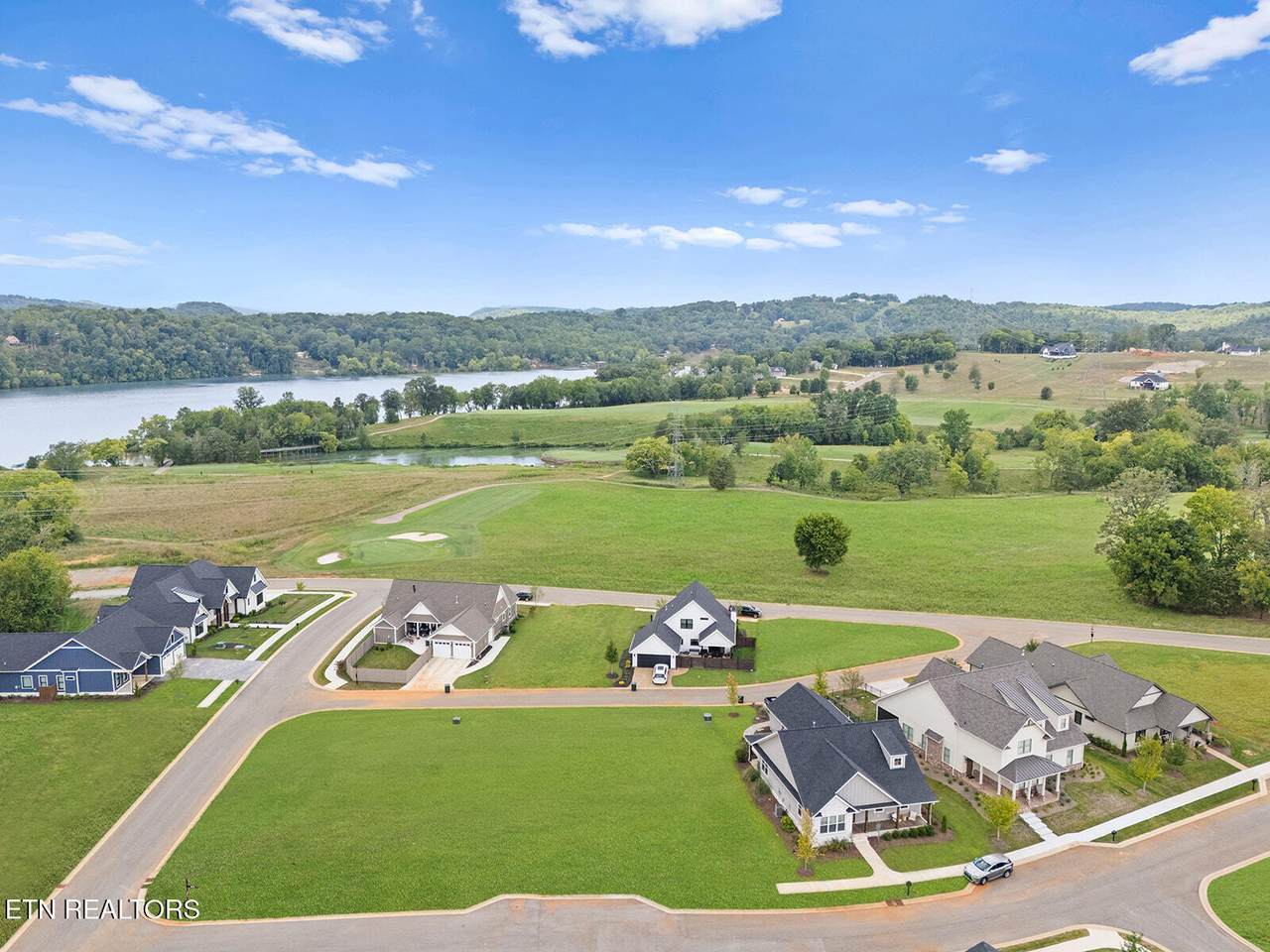 650 Red Fox Run - Photo 1