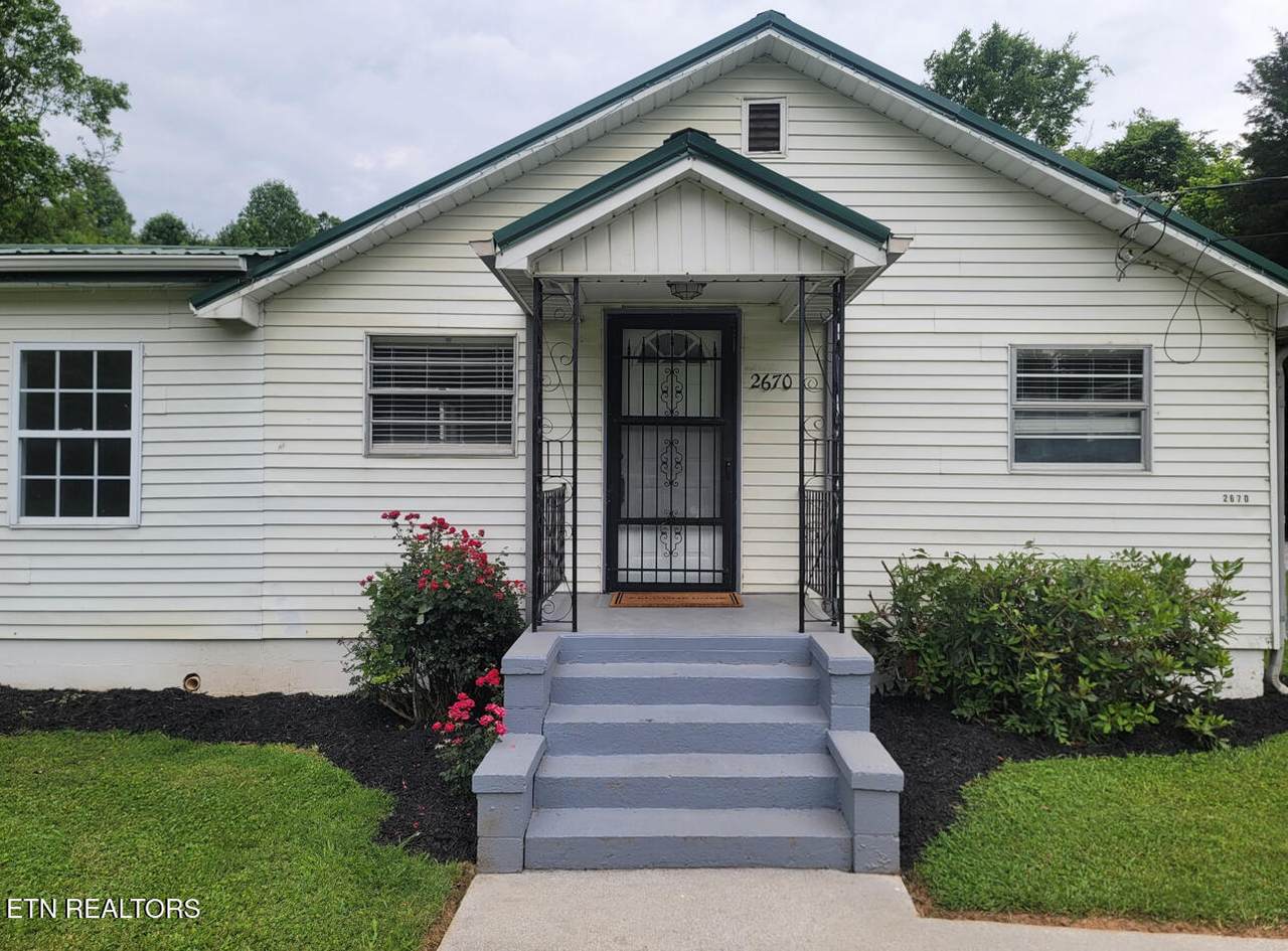 2670 Ellejoy Rd - Photo 1