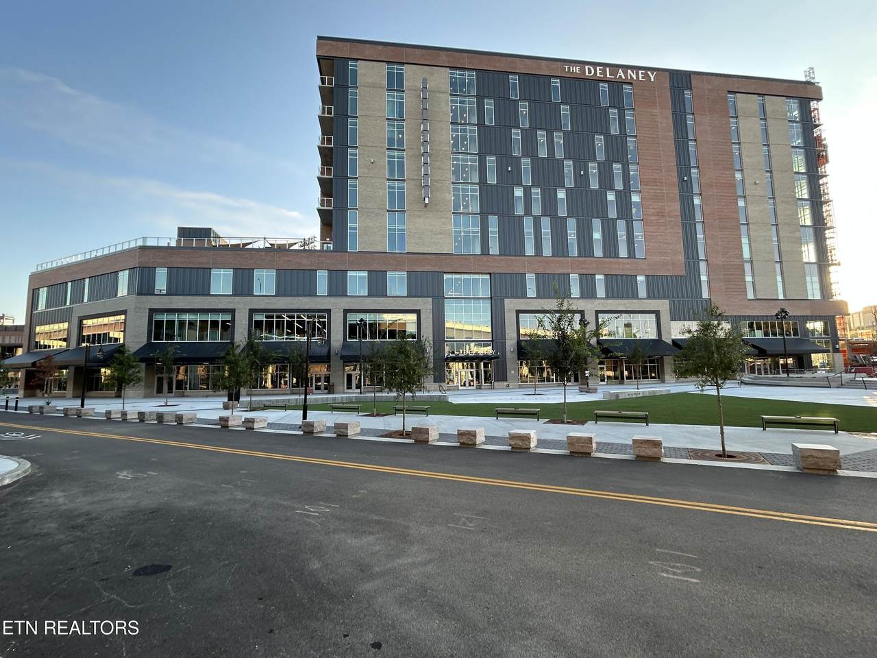 122 Stadium Way - Photo 1