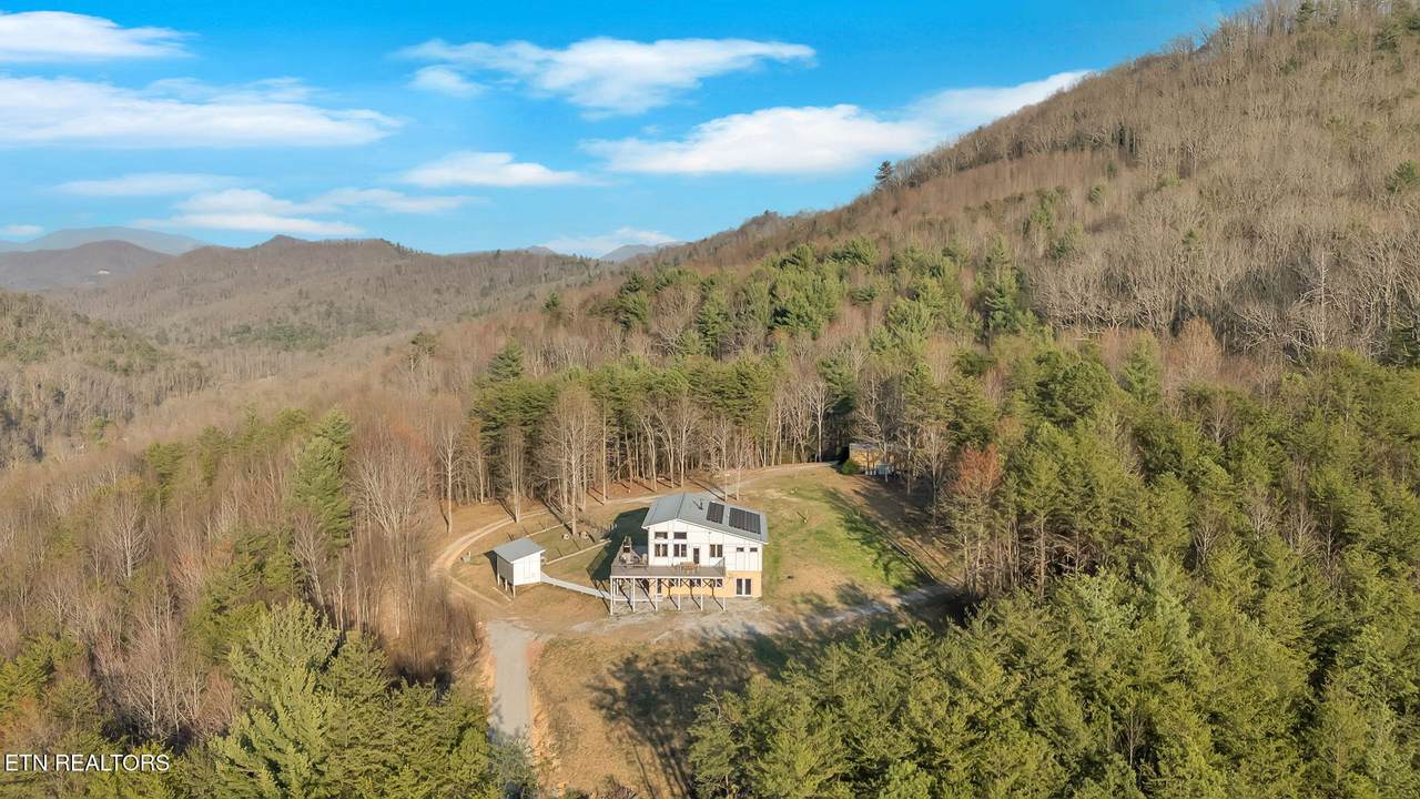 1098 Paint Mountain Rd - Photo 1