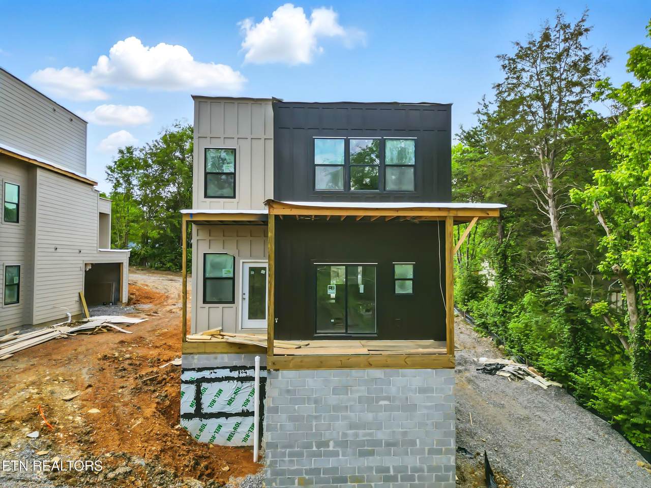 4613 Harsch St - Photo 1
