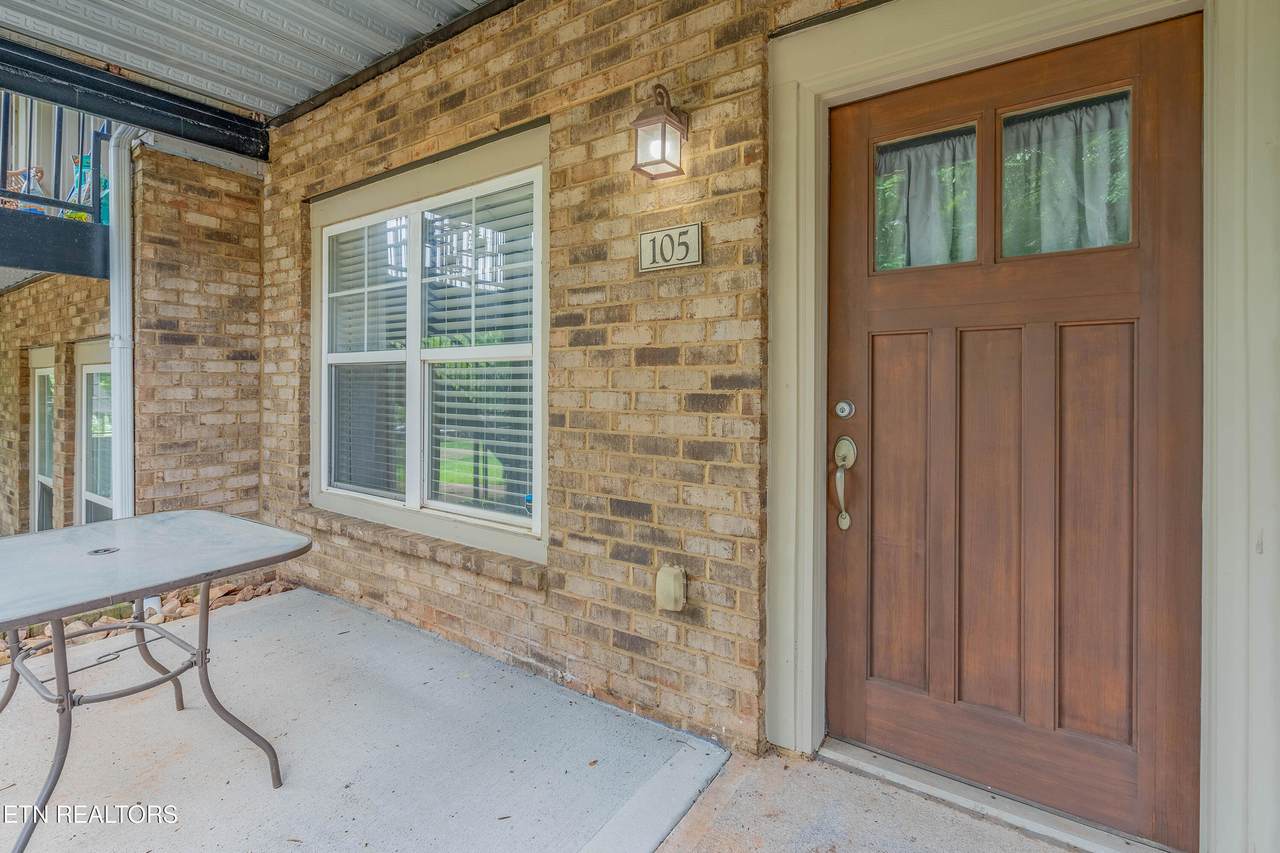 3950 Cherokee Woods Way - Photo 1