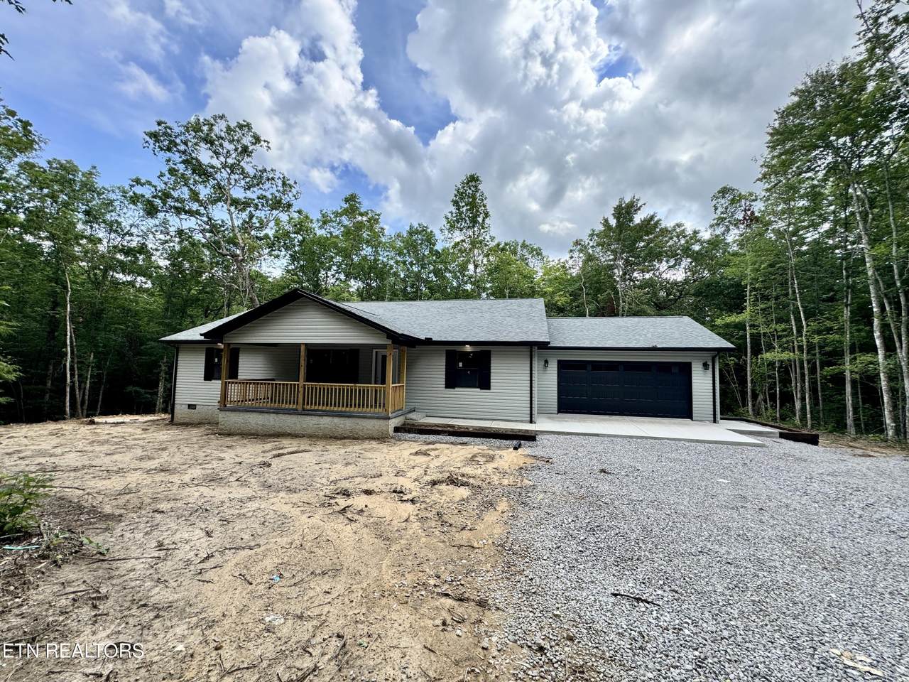 120 Edwards Court - Photo 1