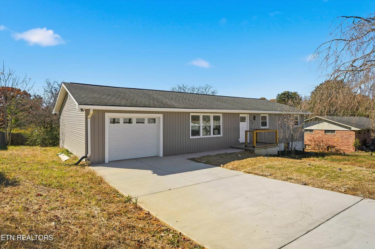 106 Nancy Drive - Photo 1