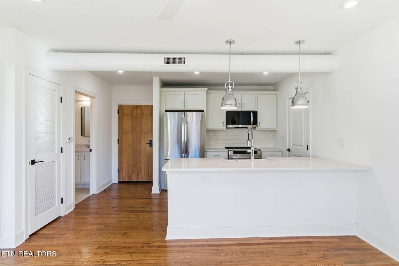 2724 Magnolia Ave - Photo 1