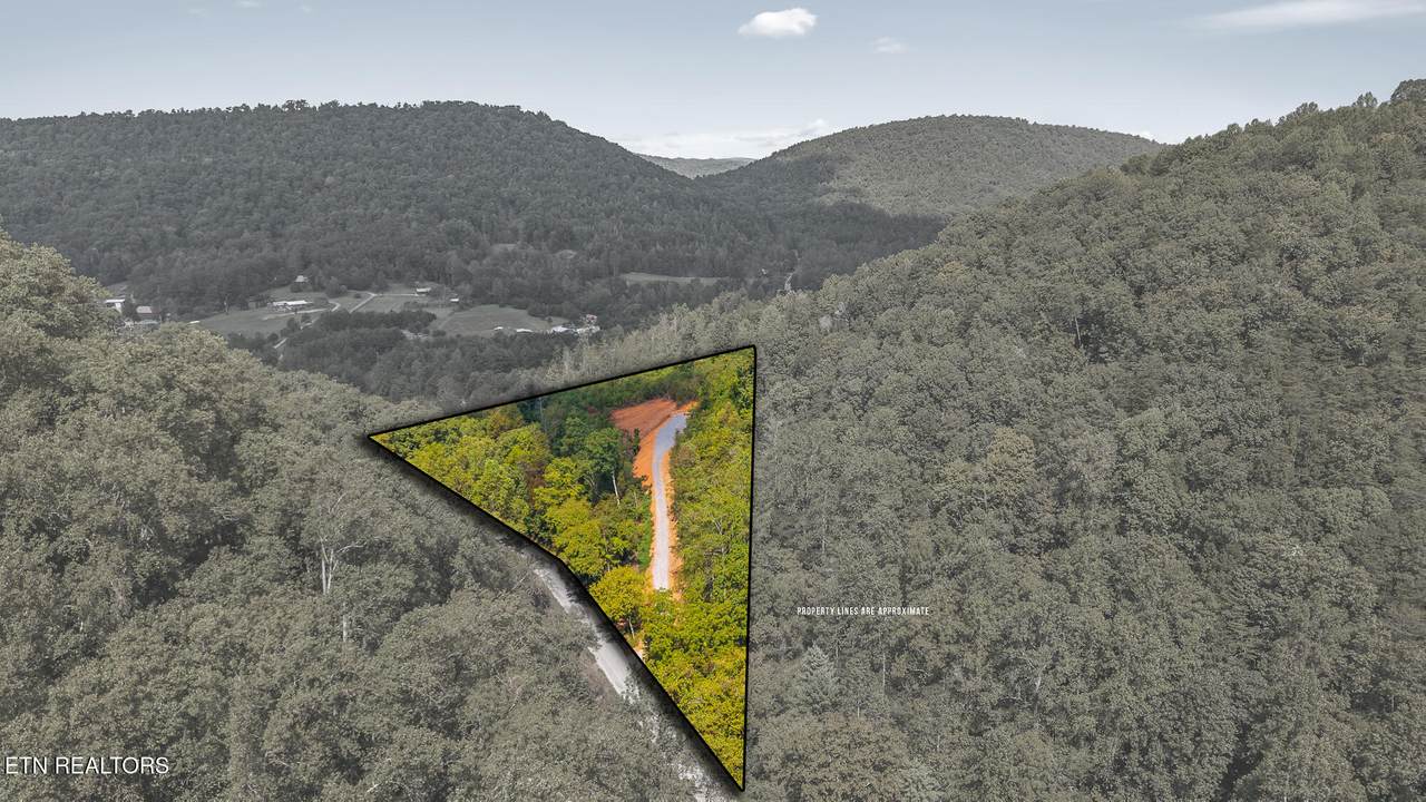 1776 Fairview Rd - Photo 1