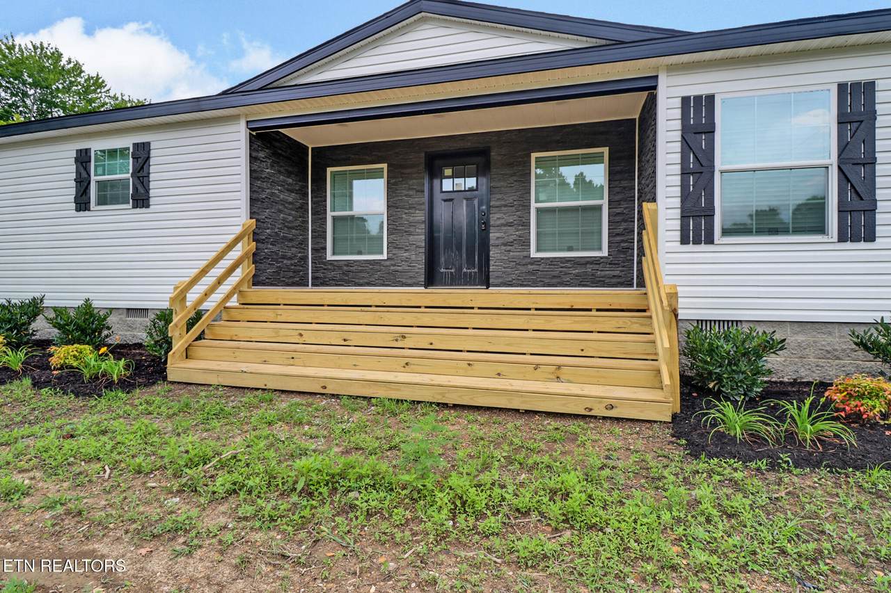 420 Southern Lane - Photo 1