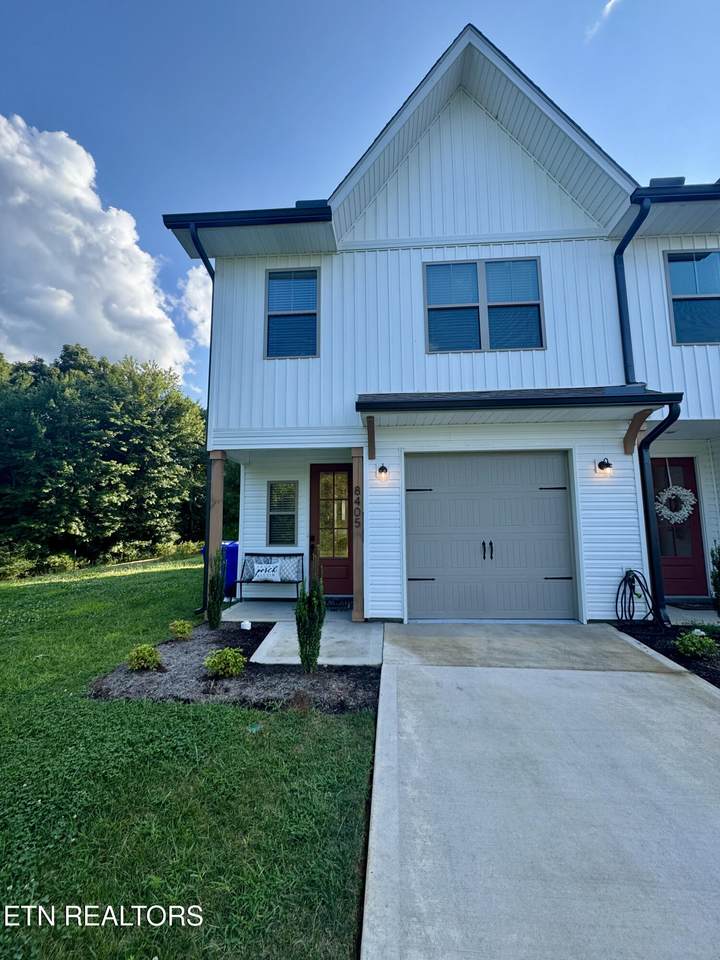 8405 Whisper Lane - Photo 1