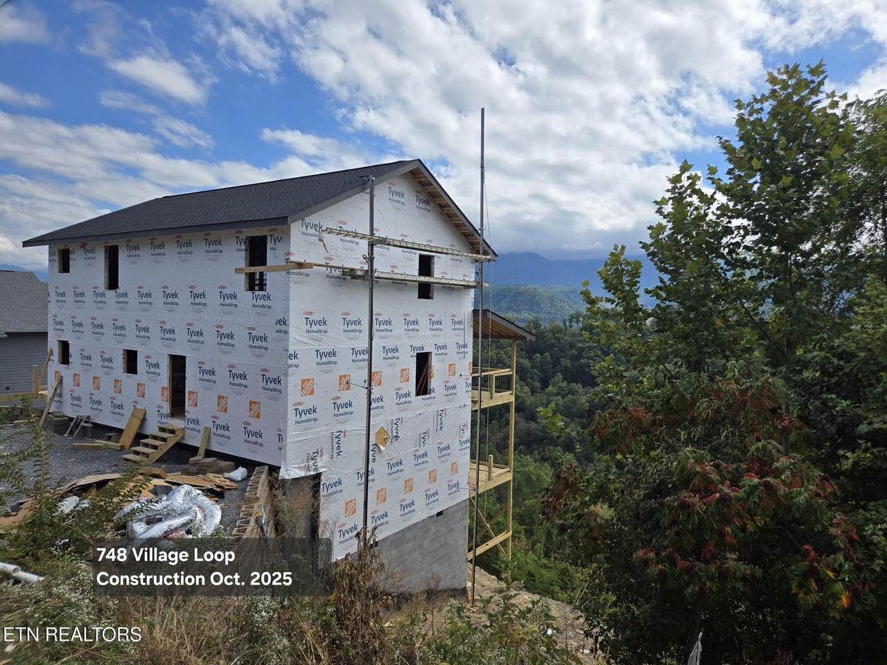 748 Village Loop Rd - Photo 1