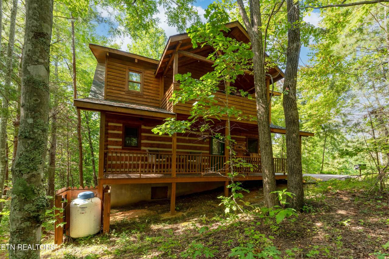 560 Thissa Way - Photo 1