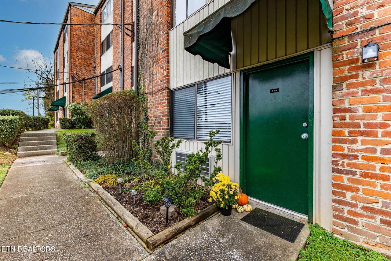 2718 Painter Ave - Photo 1