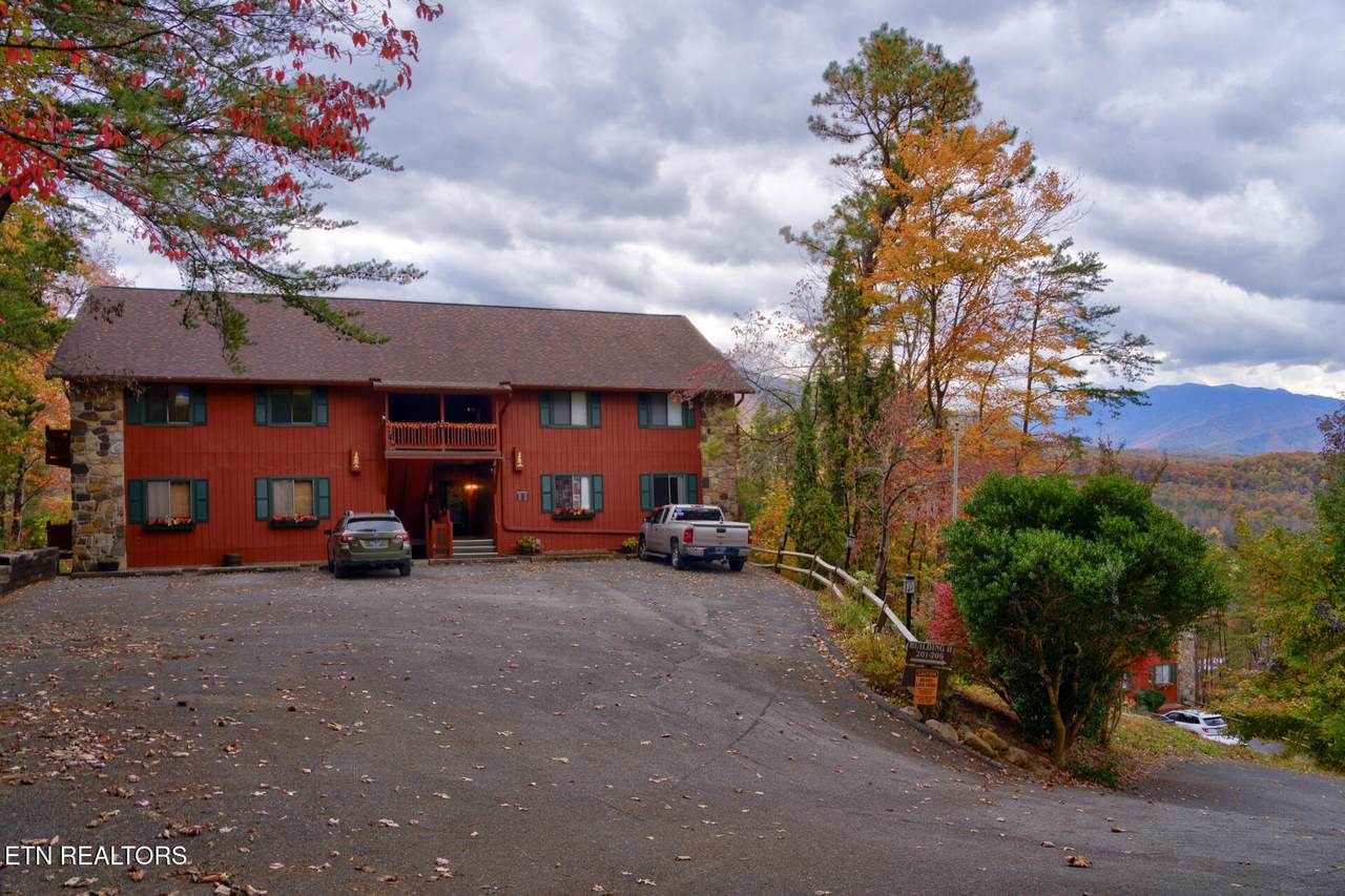 429 Deer Path Lane - Photo 1