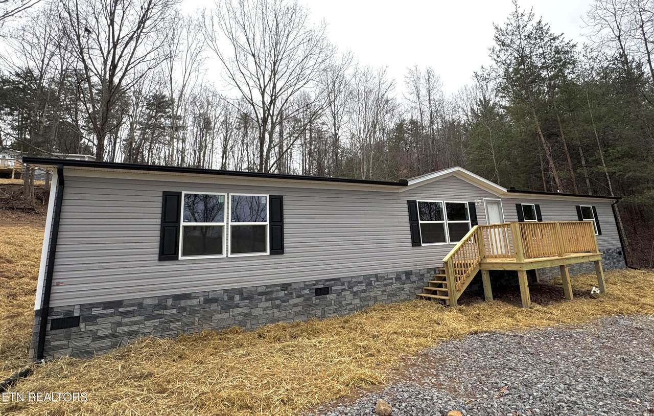 1053 Arrowhead Drive - Photo 1