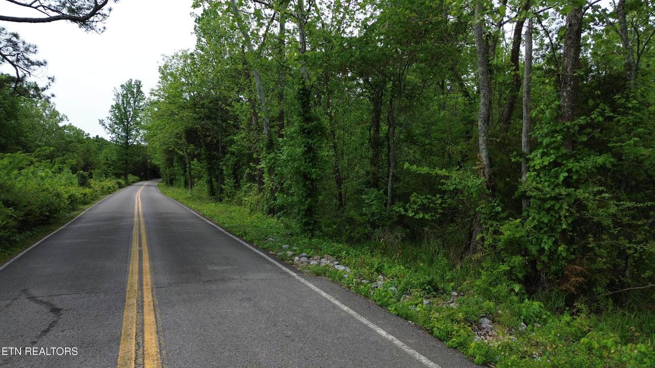  Ne Baker Bridge Rd - Photo 1
