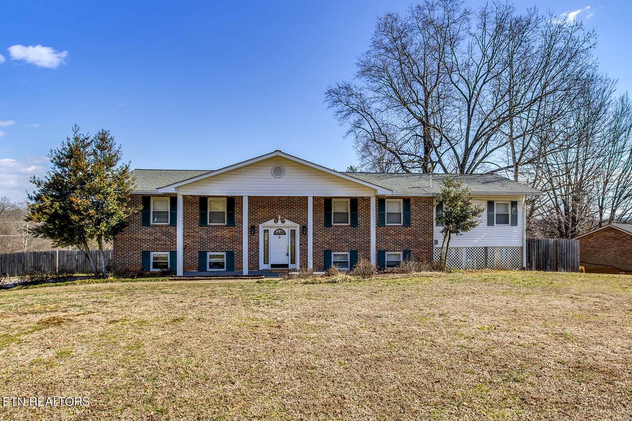 127 Scenic Lake Drive - Photo 1