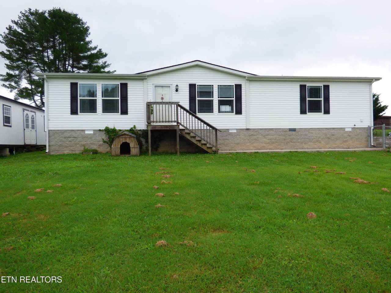817 Hillendale Rd - Photo 1