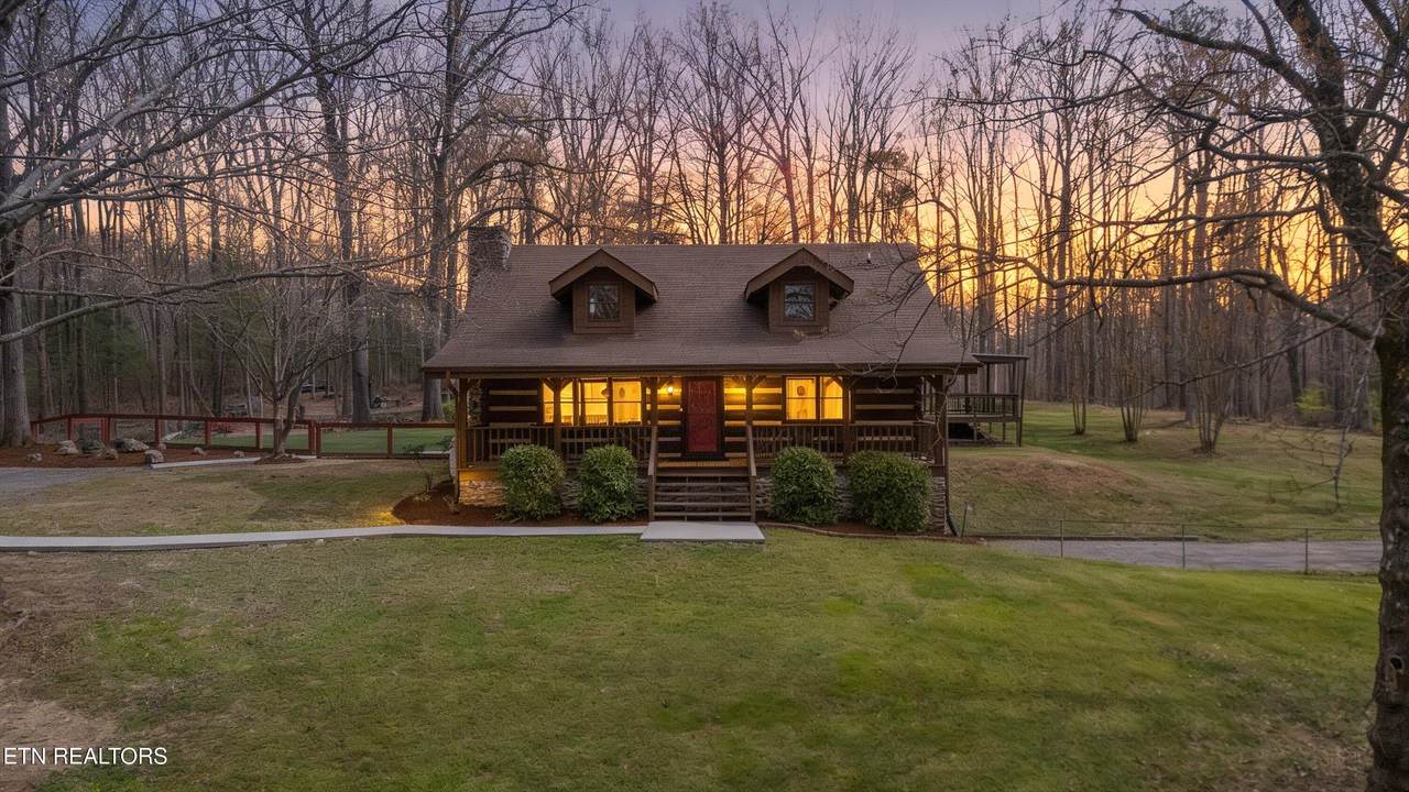 5726 Wolfenbarger Lane - Photo 1