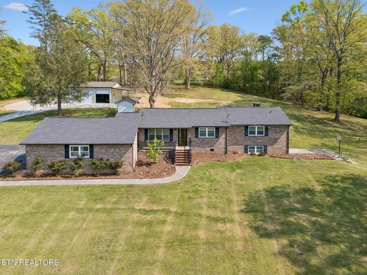 1050 Lawnville Rd - Photo 1
