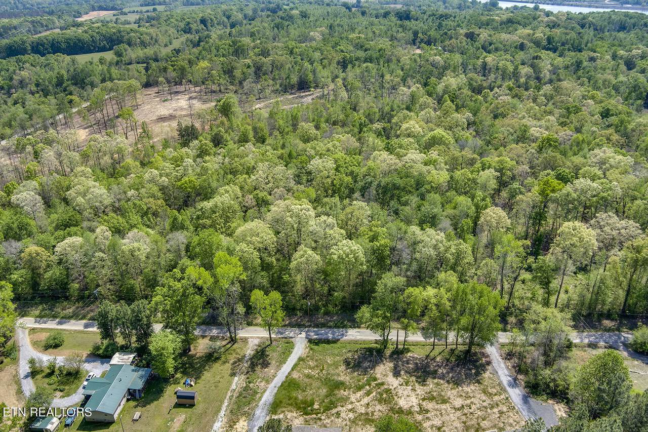 485 Oak Grove Rd - Photo 1