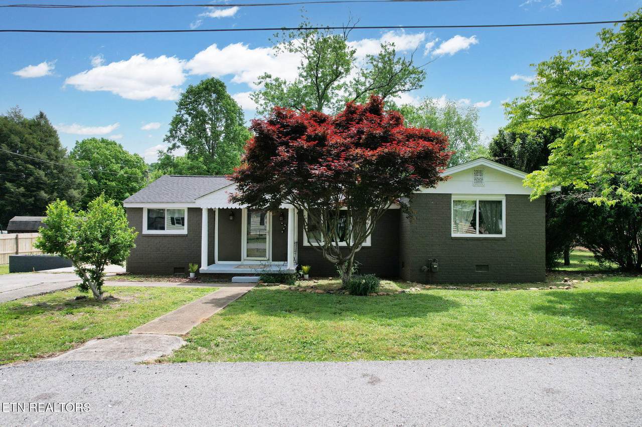 811 Tennal St - Photo 1