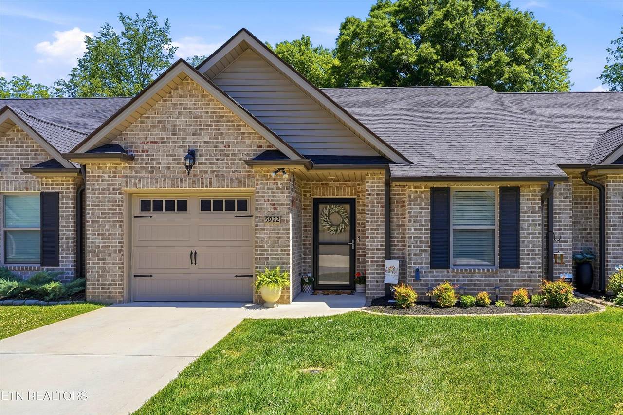 5922 Knox Hill Way - Photo 1