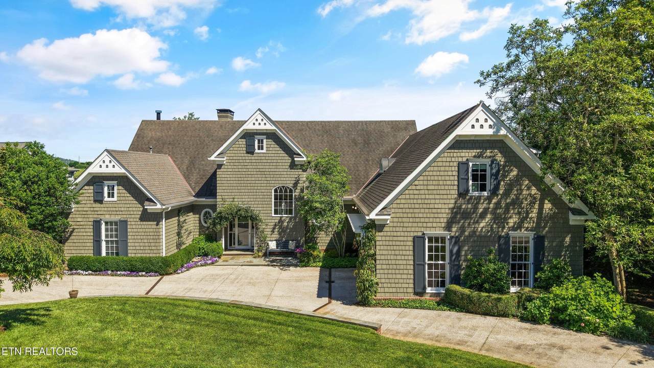 3410 Lake View Drive - Photo 1
