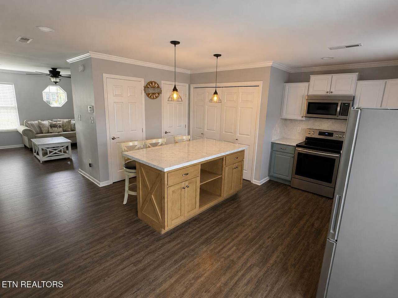 102 Village Trace - Photo 1