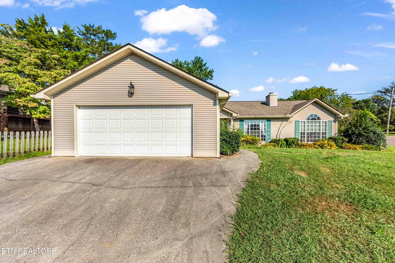 5817 Shelley Drive - Photo 1
