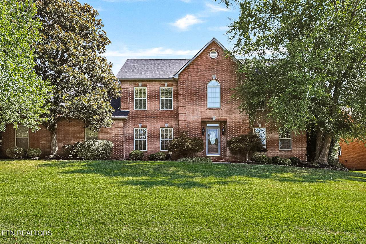7712 Windwood Drive - Photo 1