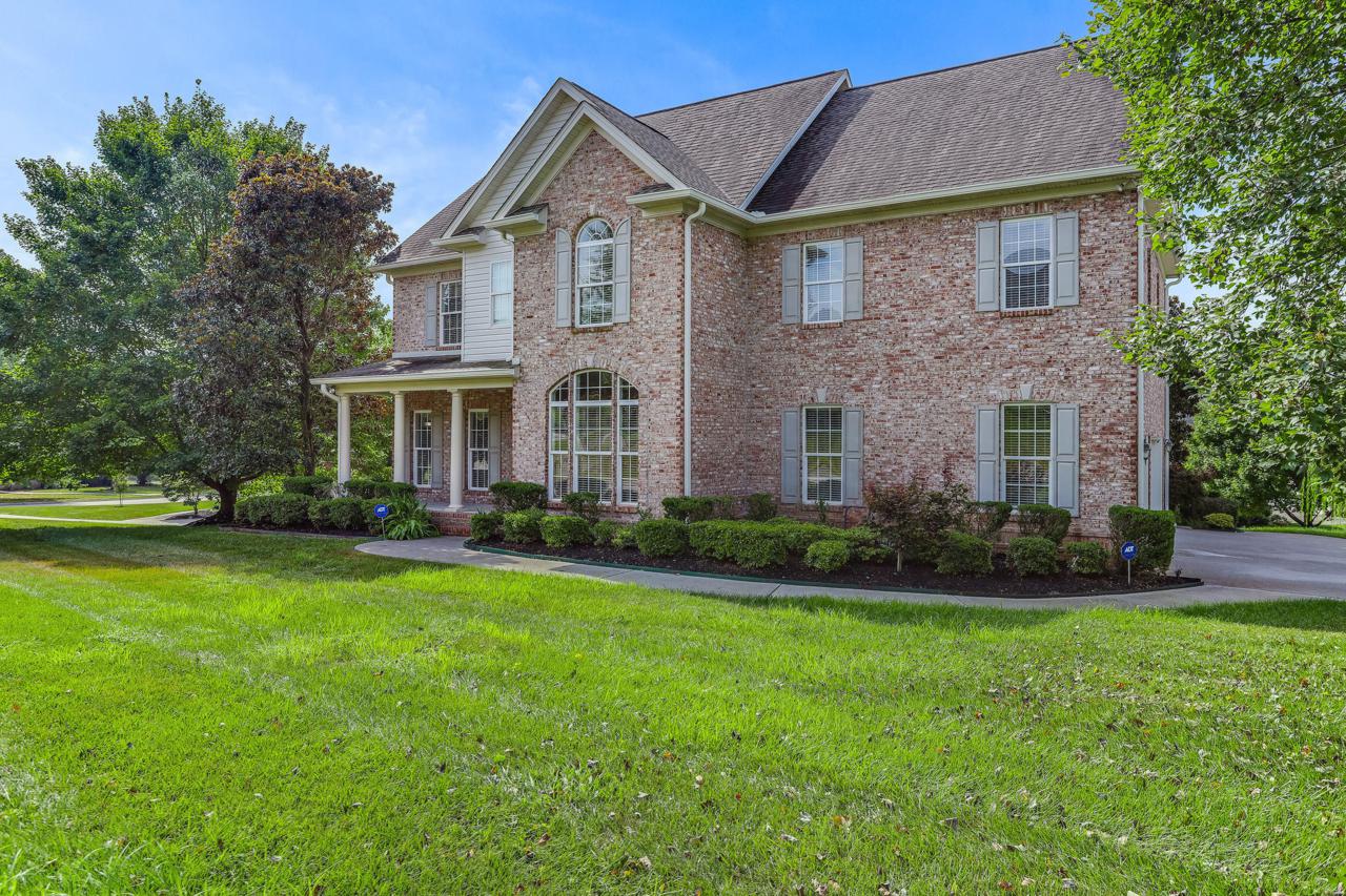 400 Torrington Court - Photo 1