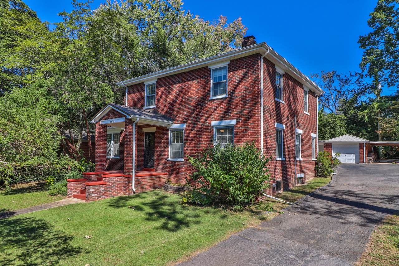 2326 North Park Blvd - Photo 1