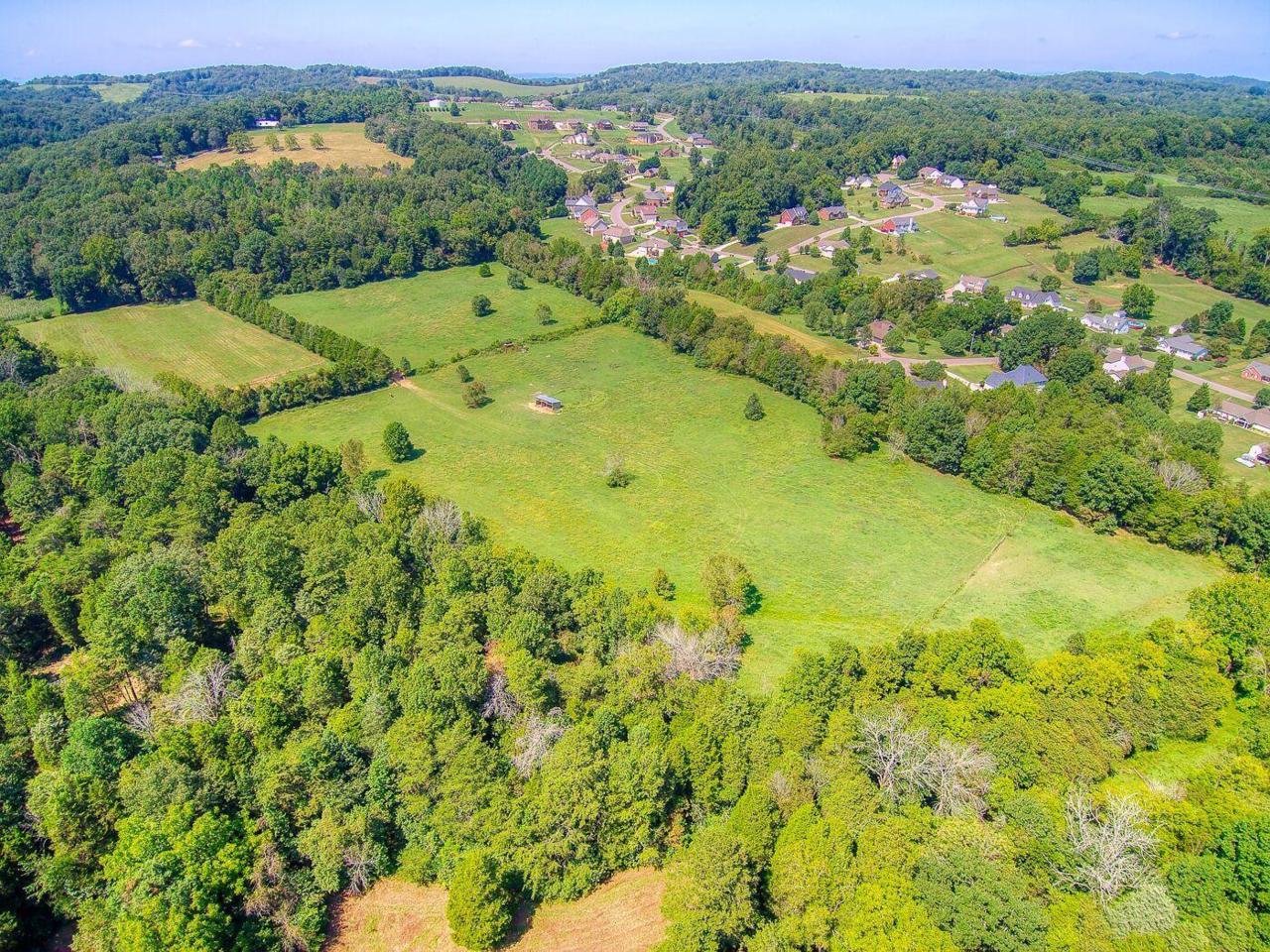 8201 Tazewell Pike - Photo 1