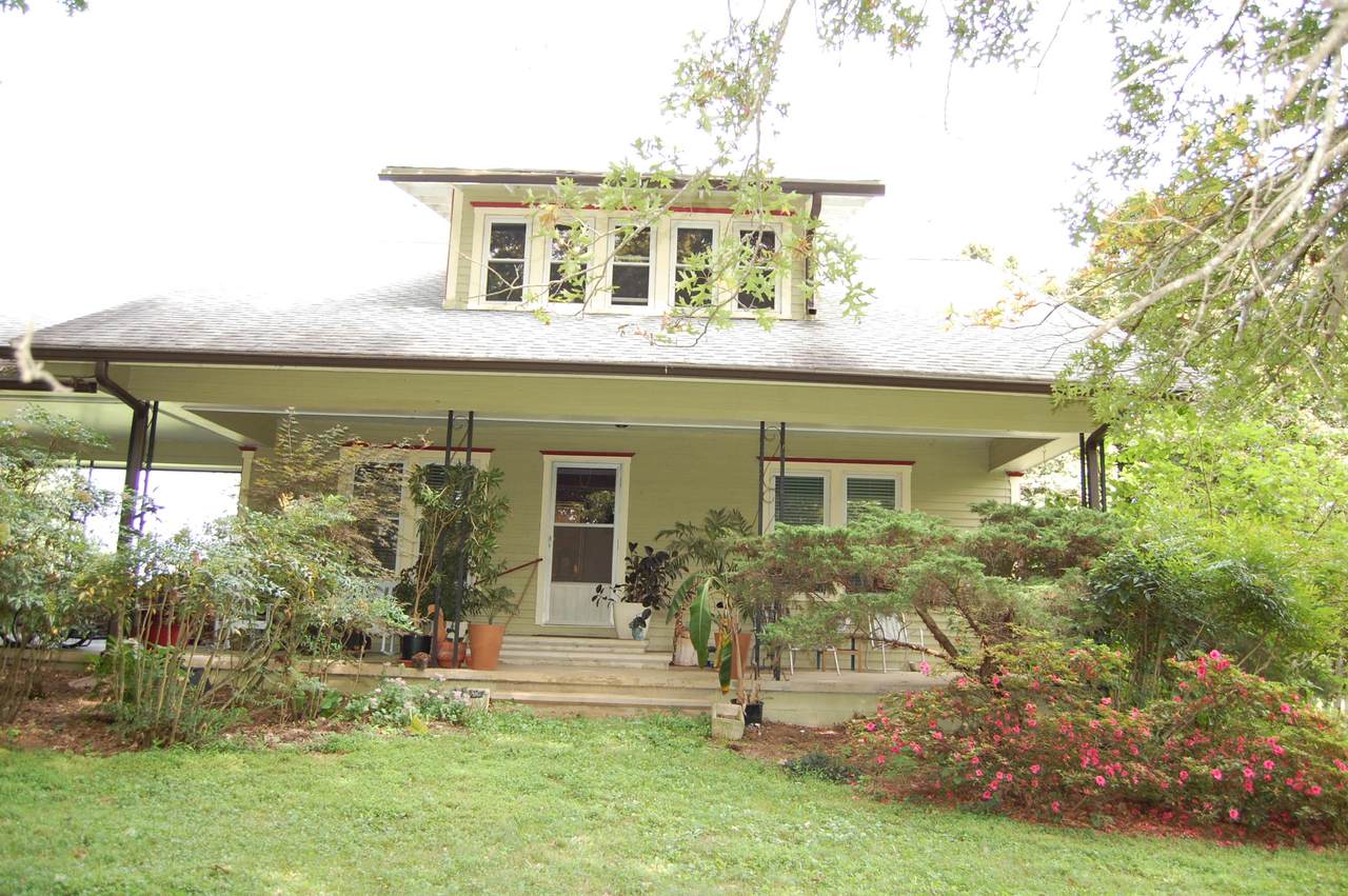 542 Reed Rd - Photo 1
