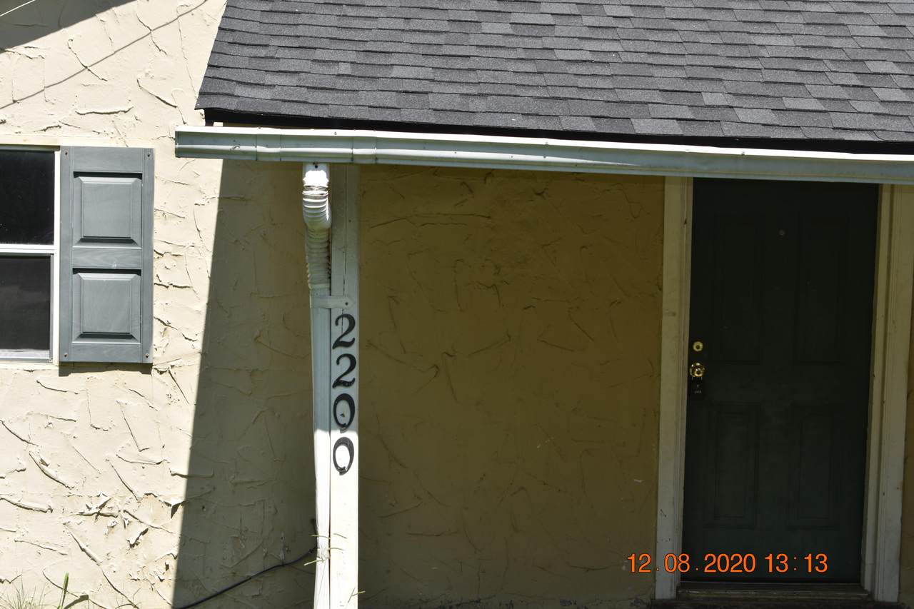 2200 Lincoln St - Photo 1