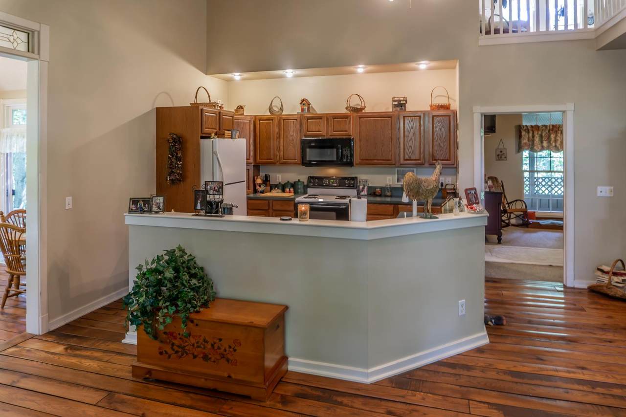 1464 Hickory Cove Rd - Photo 1
