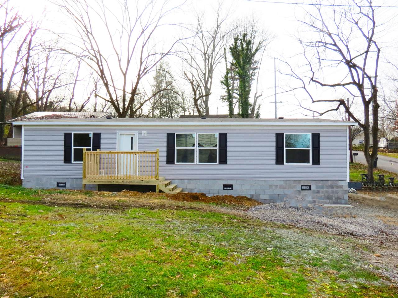 4220 Ivy Ave - Photo 1