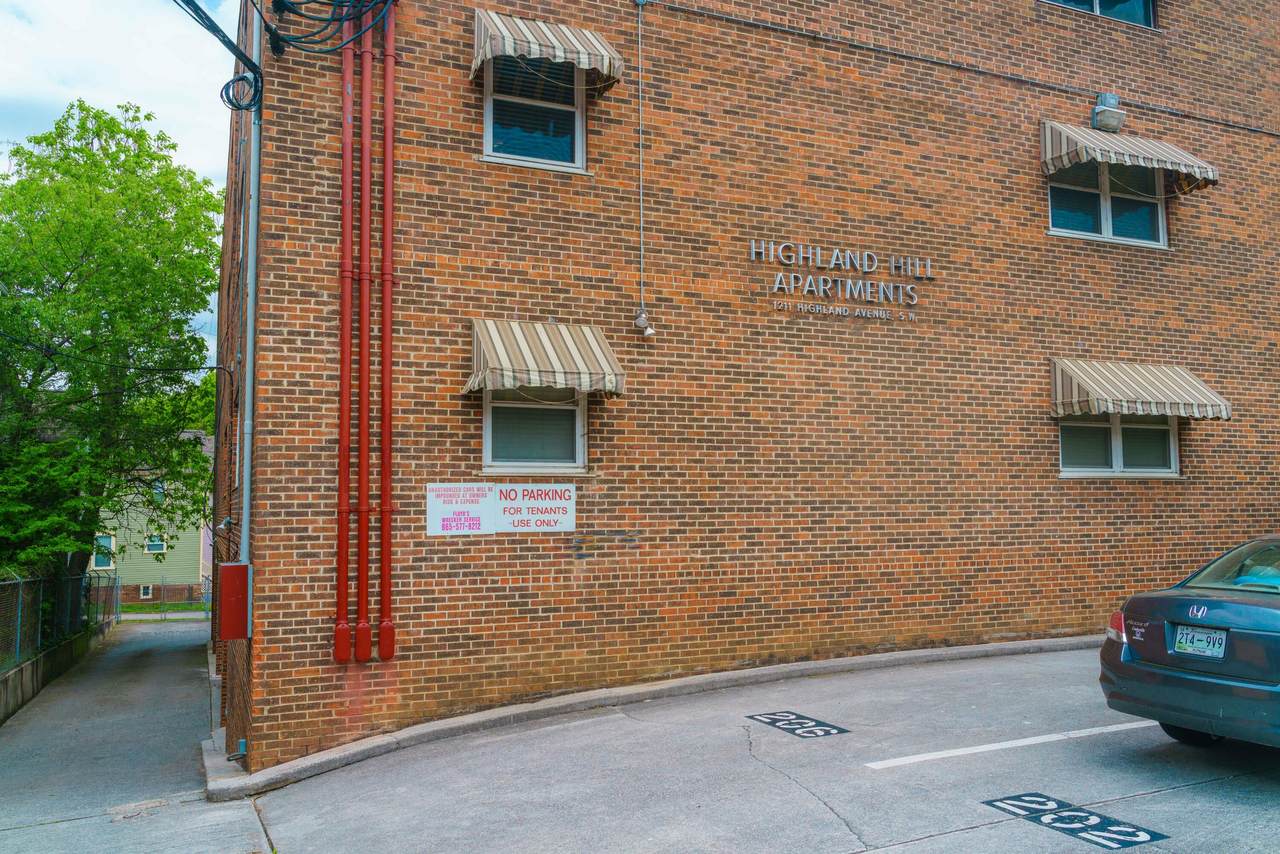 1211 Highland Ave - Photo 1