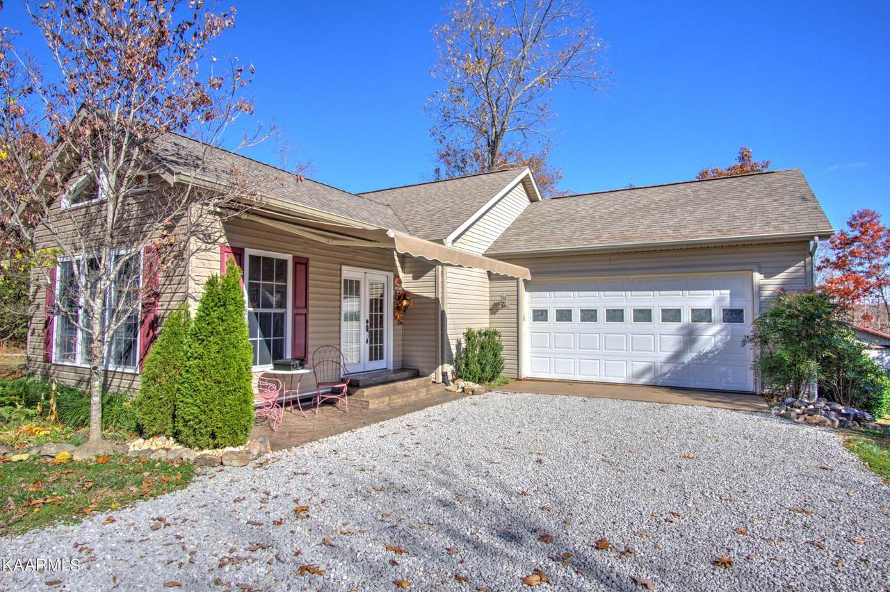 504 Ridgetop Drive - Photo 1