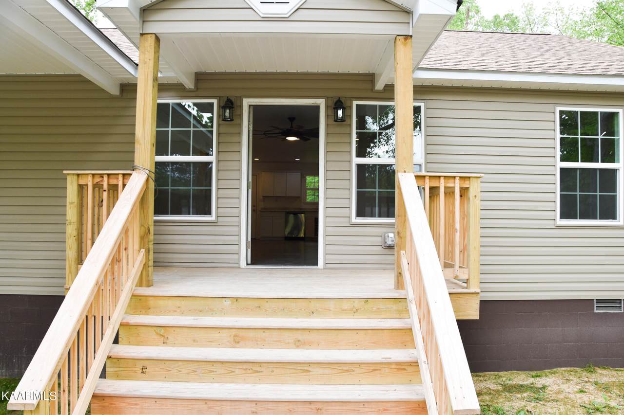 411 Ridge Ave - Photo 1