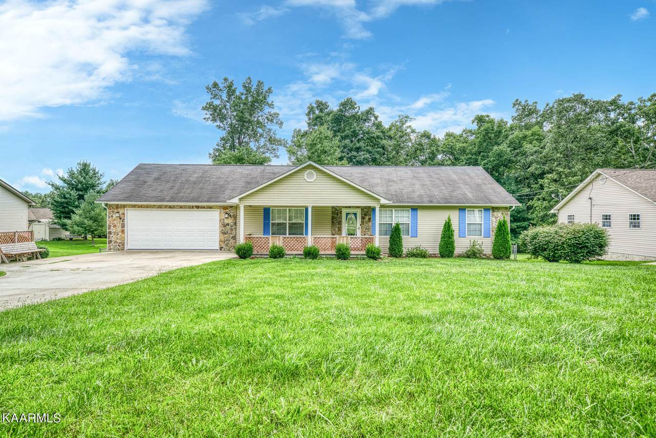 953 Taylors Chapel Rd - Photo 1