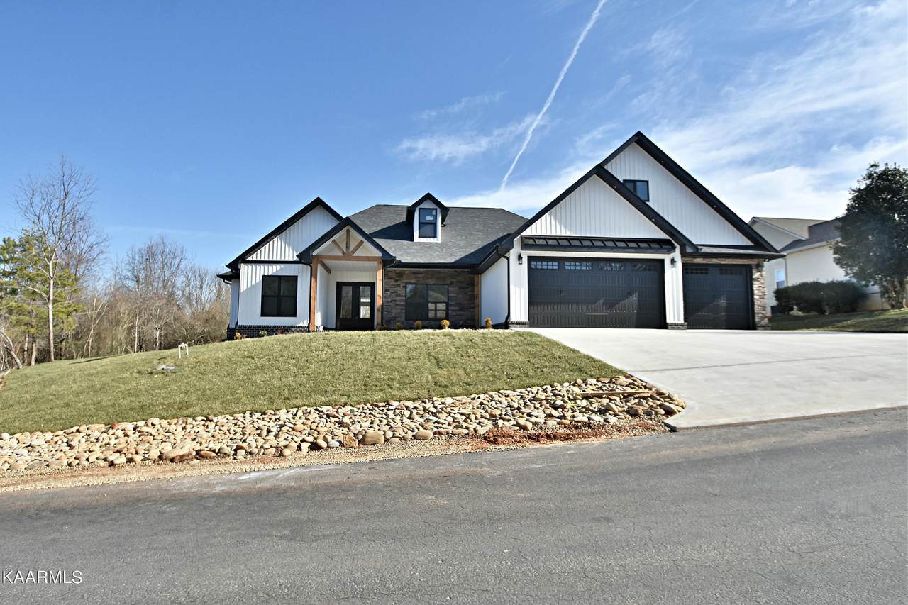 205 Tommotley Drive - Photo 1