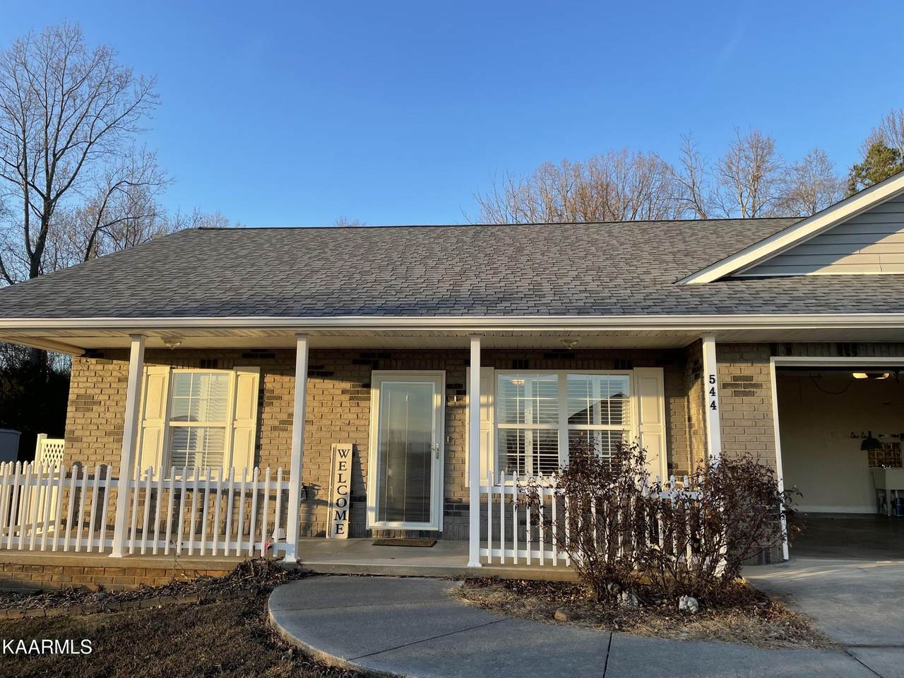 544 Delores Drive - Photo 1